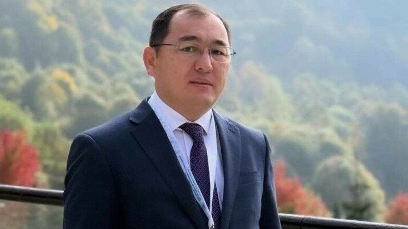 Президент өкімі шықты: Айбек Смадияров Ақордаға оралды