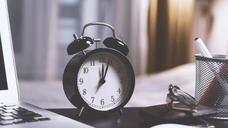 “Уақыт ауыспайды!” - Вице-министр халықтың артық энергия тұтынатынын жоққа шығарды