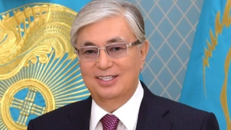 "Тарихи жауапкершілікті сезінуіміз керек": Тоқаев Қазақстан халқын тәуелсіздік күнімен құттықтады