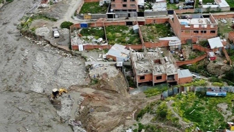 Боливиядағы нөсер жауыннан кейінгі су тасқыны: қаза тапқандар бар