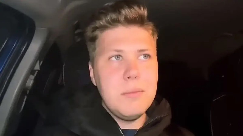 “5 секундтық видео үшін 1,5 миллион сұрады”: Блогер Балалар үйіне барудан бас тартқан әншілер туралы шындықты жайып салды