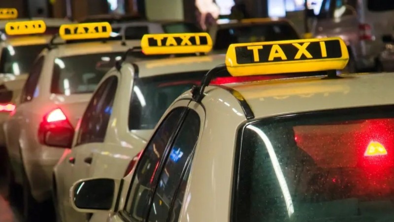 "Қызметі сұр аймақта": елімізде такси қызметінің ережелерін түбегейлі өзгерту ұсынылды