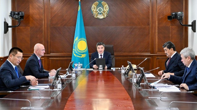 “Көмірден бас тарта алмаймыз, бұл - шындық”: Бектенов заманауи технологияларға тез көшуді талап етті