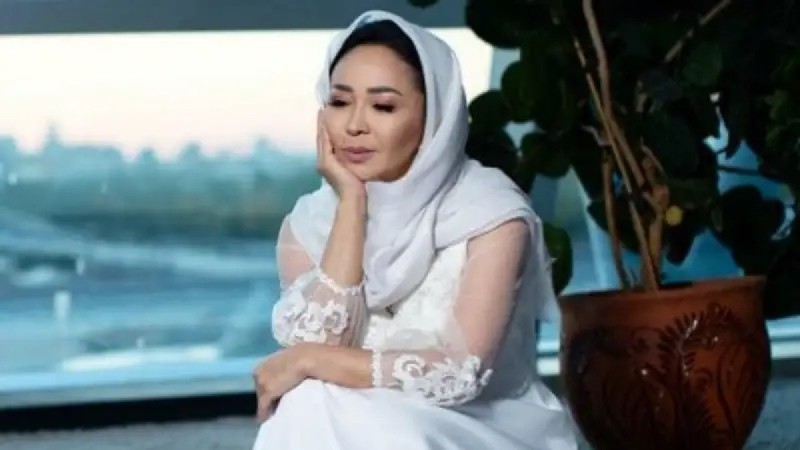 “Құдайым бір ұл бере гөр”: Айнұр Тұрсынбаева жазбасымен көпшілікті ойландырып қойды