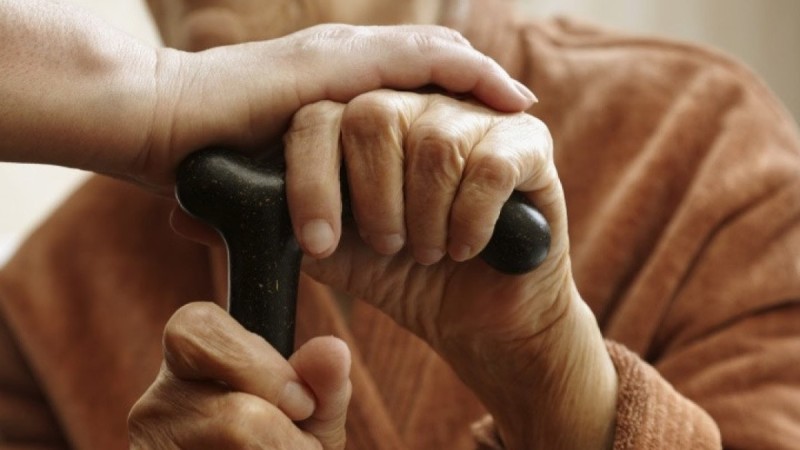 Қазақстанда 110 жастағы екі әжеге үйіне барып құжат рәсімделді