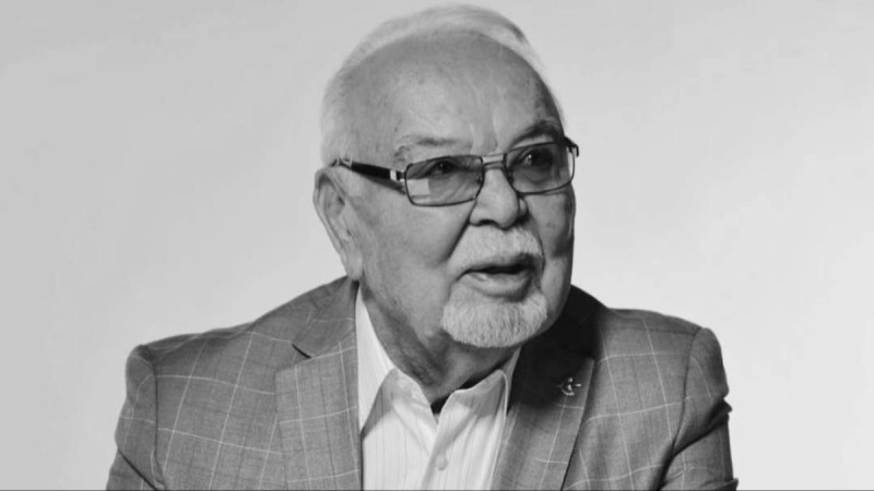 "Қазақ өлген адамды шығарып салудан мықты": Асанәлі Әшімовтің жеке жазбалары тарап кетті