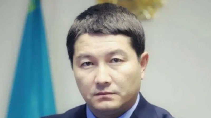 Маңғыстау облысының әкімі 1,9 млн теңге жалақысынан некесіз туған баласына қанша алимент төлейтінін айтты