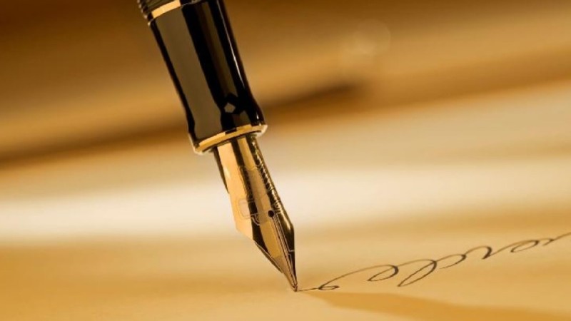 «Мемлекетке масыл болмауы керек»: журналист ақын-жазушыларды сынға алды