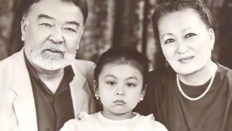 «Ішкі ағзаның бәрі желініп кеткен»: Бағдат Әшімова актердің бірінші әйелі қалай қайтыс болғанын айтты