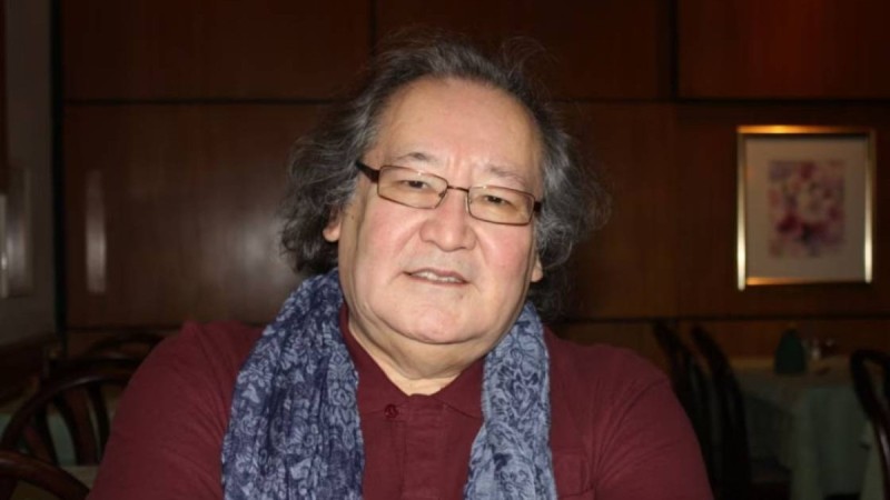 "Көбелек қуып кеттім... Қыздар жігітке емес, тұрақтылыққа тұрмысқа шығады" – Болат Атабаев (ВИДЕО)