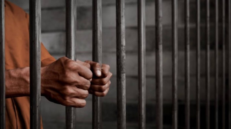 “Қазанмен ұрған”: Алматыда ер адам әйелі мен 6 жасар қызын аса қатігездікпен өлтірді