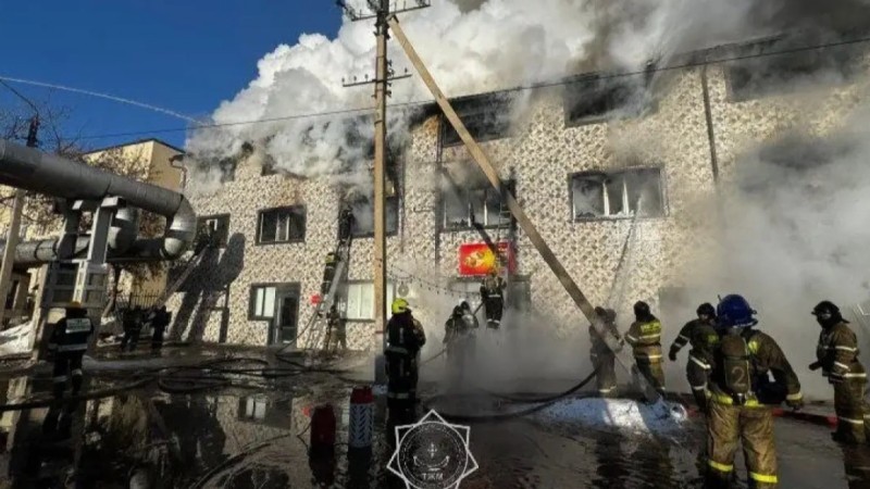 Астанадағы өрт: 800 шаршы метр жер күлге айналды