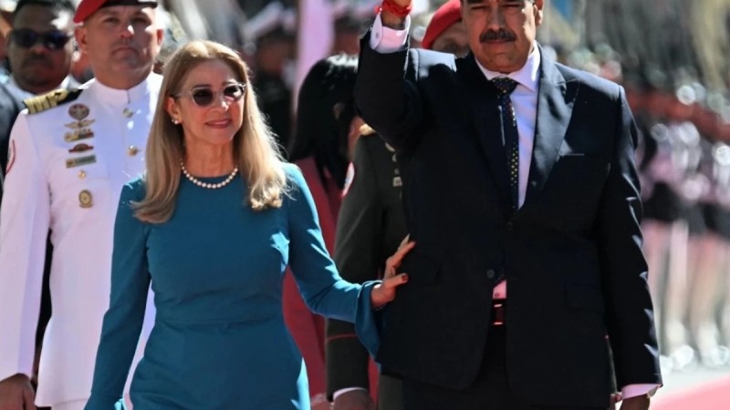 Трамп Венесуэла президенті мен оның жұбайы ұсталғанын мәлімдеді