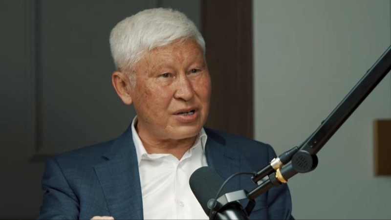 "Қазақтың ажырасу мен ойнастық қылудан басқа проблемасы жоқ" – Асқар Жұмаділдаев шындықты айтты (ВИДЕО)
