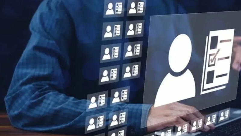 Қазақстандықтардың жеке деректерінің таралуы: Жаслан Мәдиев шенеуніктерге ескерту жасады