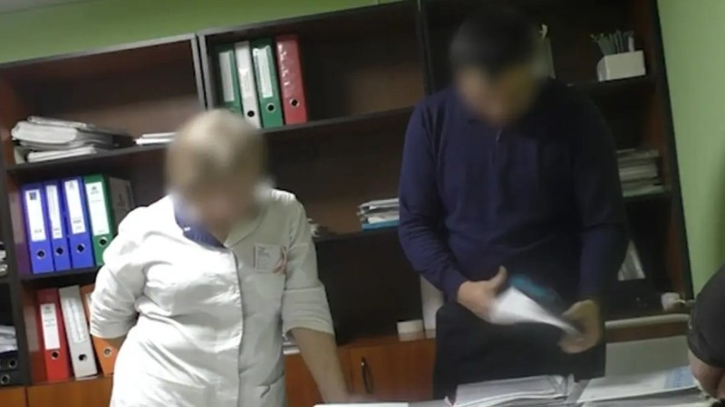 Астанада екі жекеменшік клиниканың басшысы ӘМСҚ-дан 682 млн теңге жымқырған