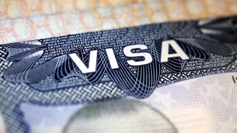АҚШ 75 елдің азаматтарына иммиграциялық виза беруді тоқтатты: тізімде Қазақстан да бар