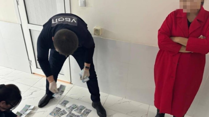 Келес ауданында блогер миллион теңге бопсалады деген күдікке ілінді (ВИДЕО)