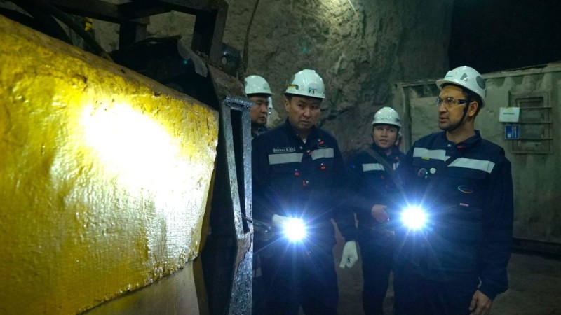 Қазақмыстың Басқарма төрағасы Батыс кенішінің ұжымымен кездесті