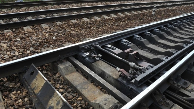 Түркістанда теміржолшы жолаушылар пойызының астына түсіп қаза тапты