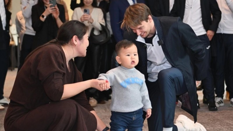 Александр Бублик тұсау кесу рәсімін өткізді