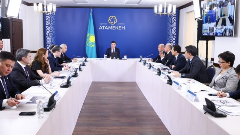 "Сенім мен ұзақмерзімді әріптестік орта қалыптастырады": Бектенов кәсіпкерлерге үндеу жасады