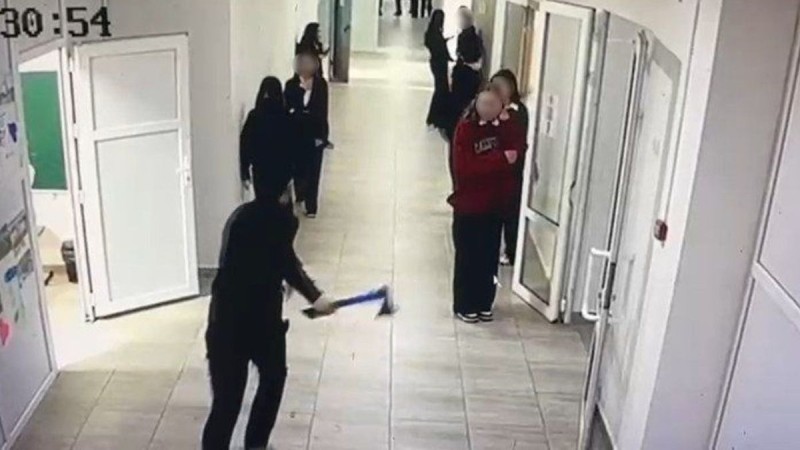 Құлсарыдағы шу шыққан оқушы үйқамақта болса да мектепке қайта оралды