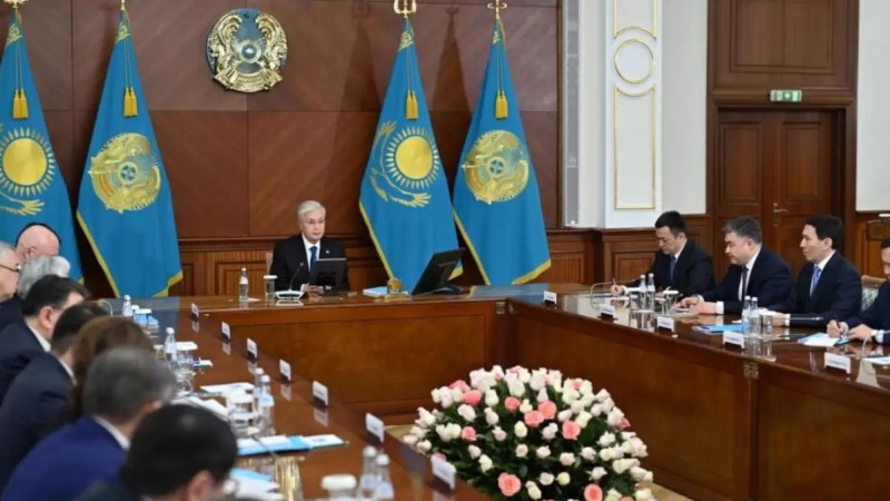 "Қосшыдан басшы көп": Президент ұлттық компания басшыларын сынға алды