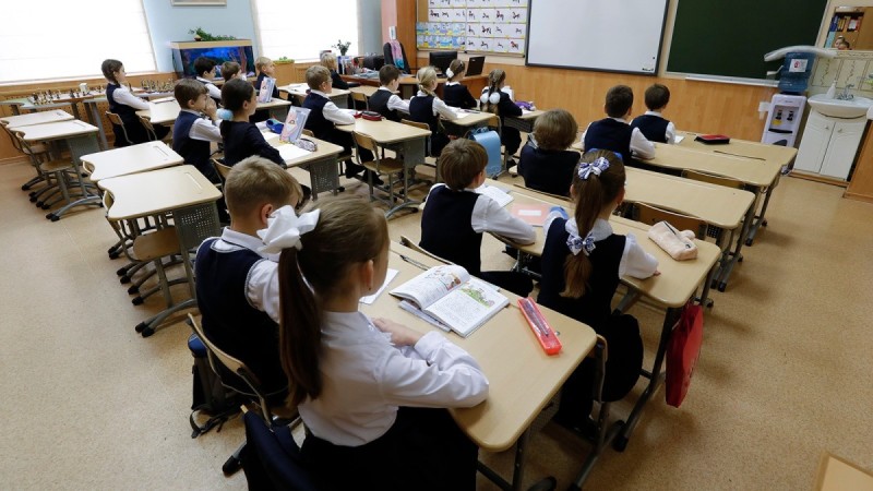 Ресей елшісі Қазақстанның үш қаласында ресейлік мектеп салынатынын айтты