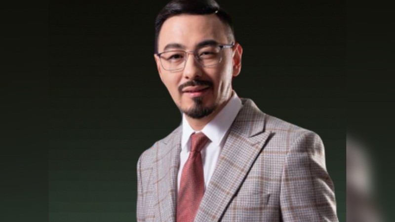 "Жаңа кезең... Басымды бәйгеге тіктім": Руслан Өтепбай қуанышты хабарын жеткізді (ВИДЕО)