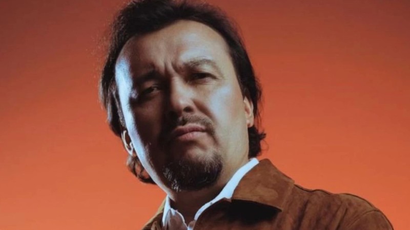 Жұбаныш Жексенұлы Джеки Чанмен бірге Қытай жаңа жылы гала-концертінде өнер көрсетті