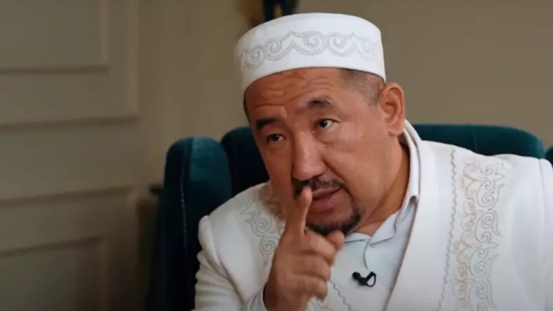 “Қияметте жауап бересіздер”: Нұрлан имам қыз-келіншектерге ескерту жасады