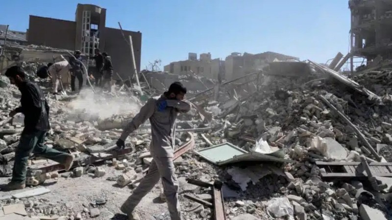 Иранда АҚШ пен Израильдің соққылары салдарынан 300-ден астам бала жараланды