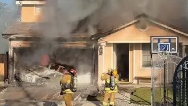 Шетелде қазақстандық боксшының үйі өртеніп кетті