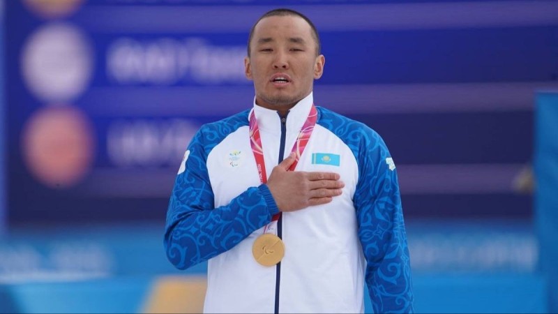 Паралимпиада чемпионы Ербол Хамитовқа танымал кәсіпкер автокөлік сыйлайтын болды