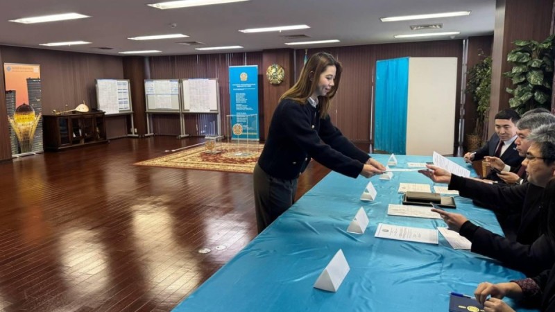 Референдум: Токио мен Сеулде дауыс беру басталды