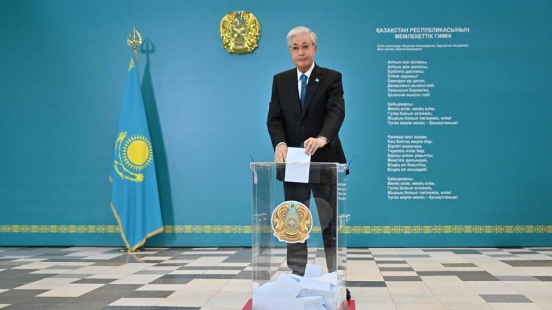 Қасым-Жомарт Тоқаев референдумда дауыс берді