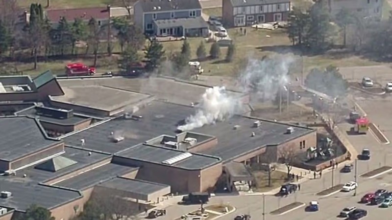 АҚШ-та бір күнде екі ауыр шабуыл болды