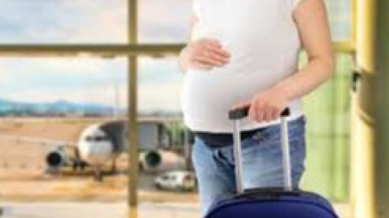 Рейсте жүкті әйелдің жағдайы күрт нашарлап, ұшақ әуежайға қайтып келді