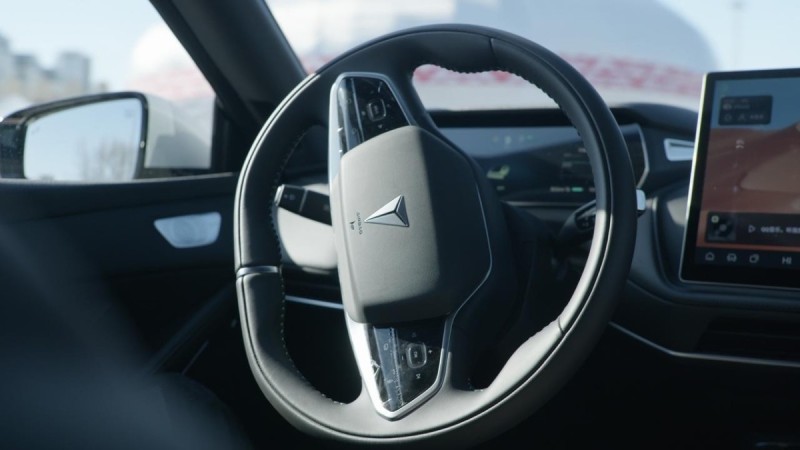 Астанада алғаш рет жүргізушісіз көлік жүрді