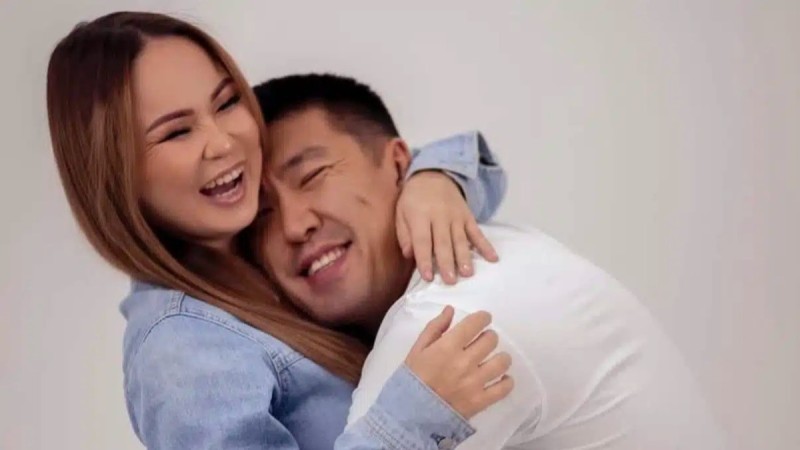 "Жоқ" деп айтуды үйренемін": Түрмеден шыққан танымал блогер енді немен айналысатынын айтты (ВИДЕО)