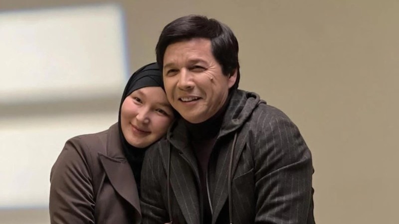 Әнші Абай Бегей сегізінші мәрте әке атанды (ФОТО)