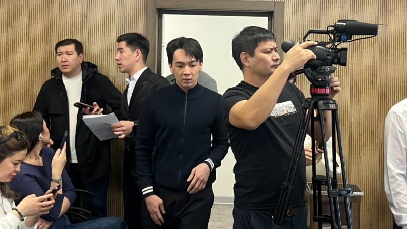 Жанәбіловтер сотына танымал блогер келді