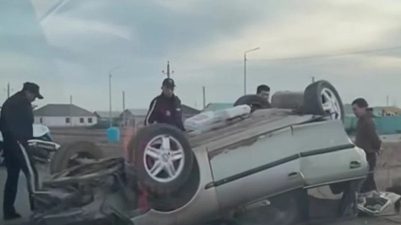 Бір үйдің екі сәбиі көз жұмды: Атырауда жаға ұстатарлық жол апаты орын алды