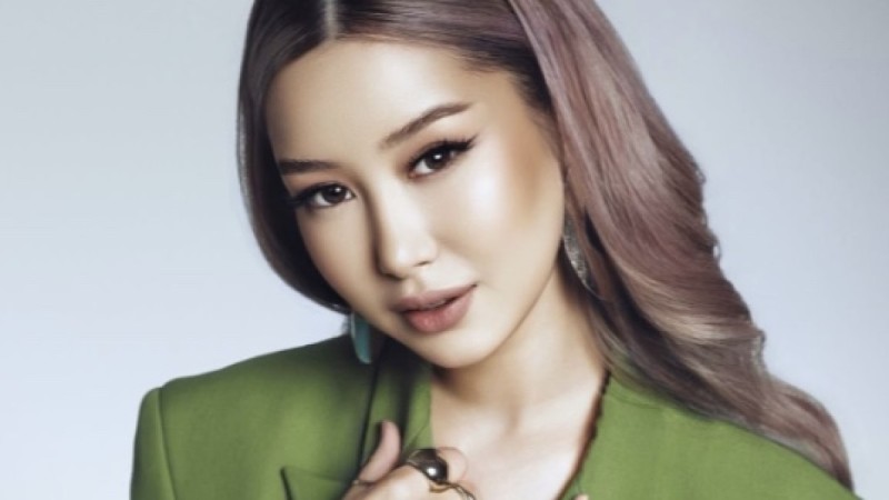 “5 өлеңіме бір де бір қаламақы төлемеді”: әнші Баянсұлудың басы дауға қалды