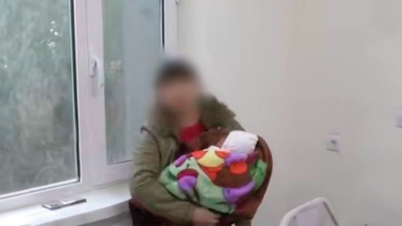 Студент қыз өзінің туған қызын 1,5 мың долларға сатпақ болған (ВИДЕО)