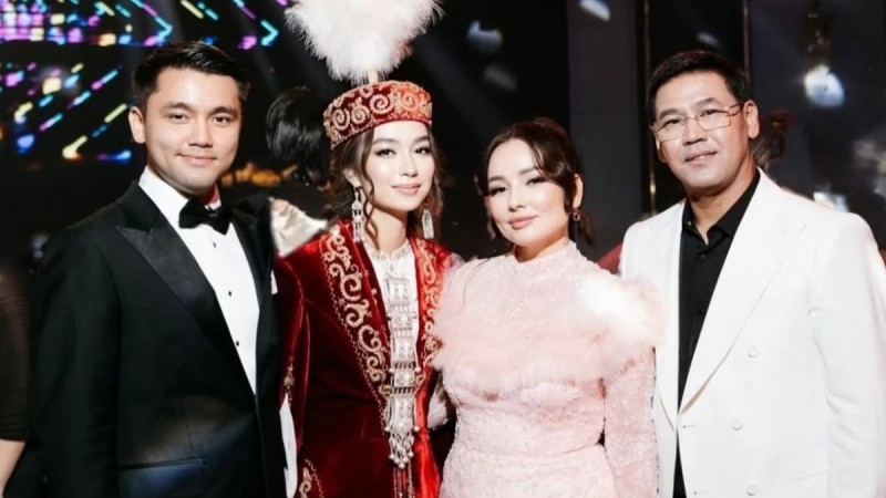 "Келініміз бар екенін ұмытып қалдық": Жанболат пен Жазира қызық жағдайды баяндап берді