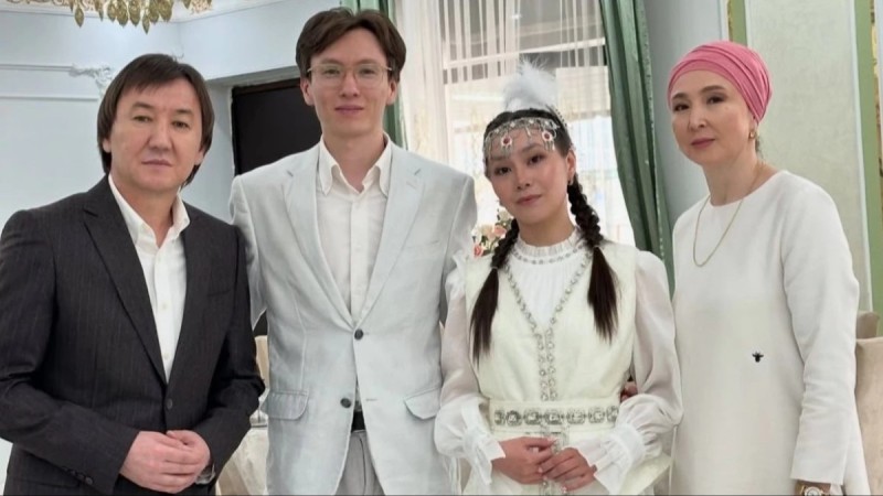 "Ерекше қылып тойлаймыз": Нұрлан Еспановтың отбасында қуанышты жаңалық