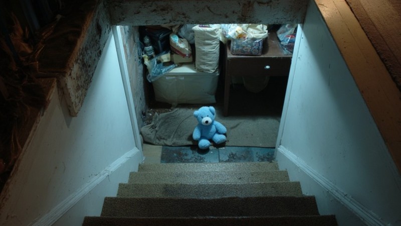 Әйел адам өз келінін екі жыл бойы жертөледе қамап ұстаған