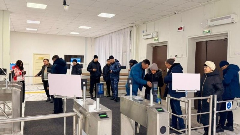 Референдум-2026: Астанада сайлау учаскелері жұмысын бастады